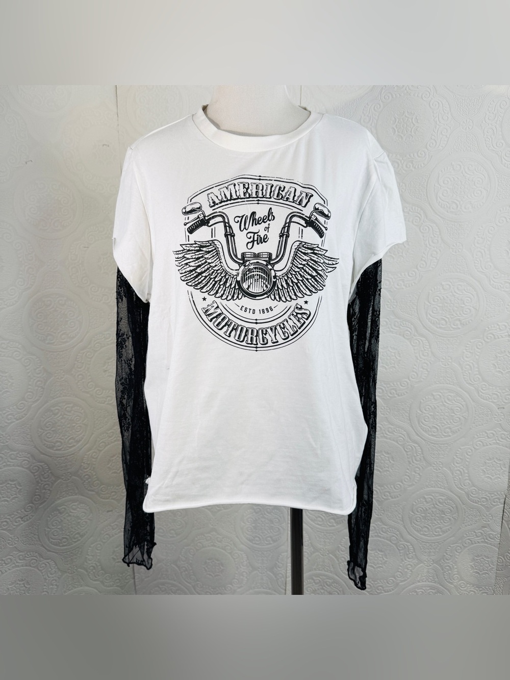 NEW Fashion Nova Graphic T- Shirt 2X White Black Lace Sleeves Angel Wings Moto